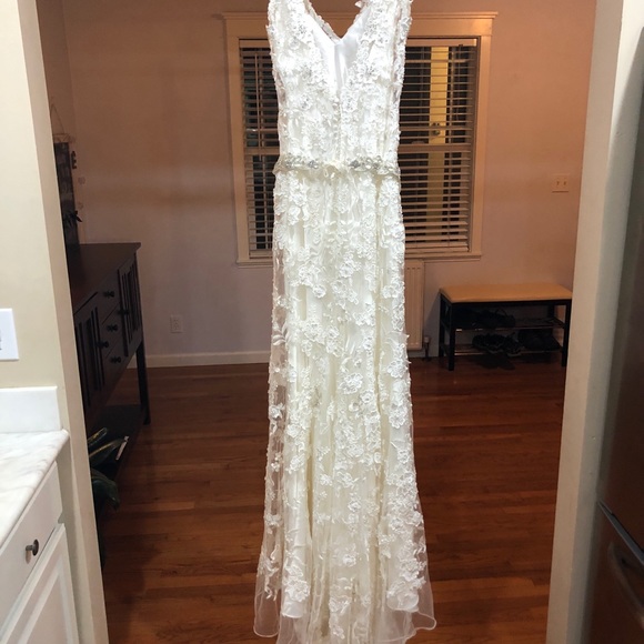 Wedding Gown NWT - Picture 6 of 8